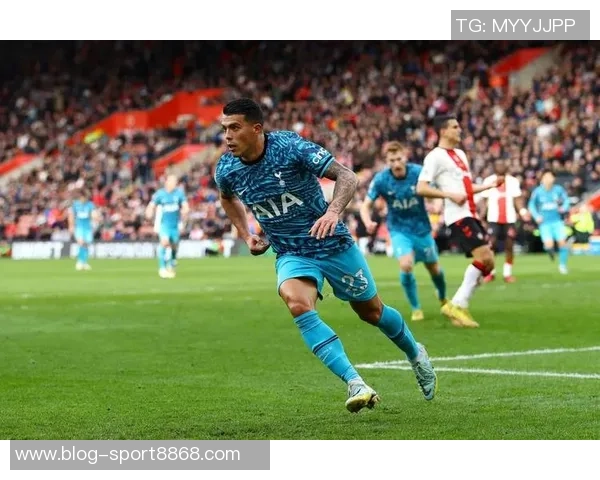 门德斯闪耀登场仅7分钟任意球世界波助巴黎领先