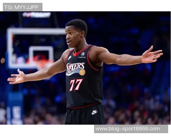 埃奇库姆半场表现低迷仅得4分3板5助3断1帽手感依旧未到位