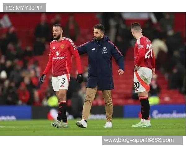 曼联计划冬窗引进狼队中场戈麦斯报价5000万欧球员表示愿意加盟